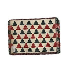 Waterloo Gardens Set of 4 Christmas Holiday Placemats